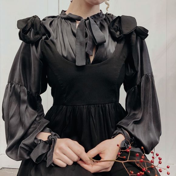 Meet your Posher, Ana - Picture 1 of 1